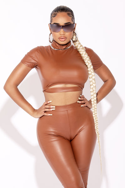 Camel High Neck Short Sleeve Crop Top And Leather Pants Set