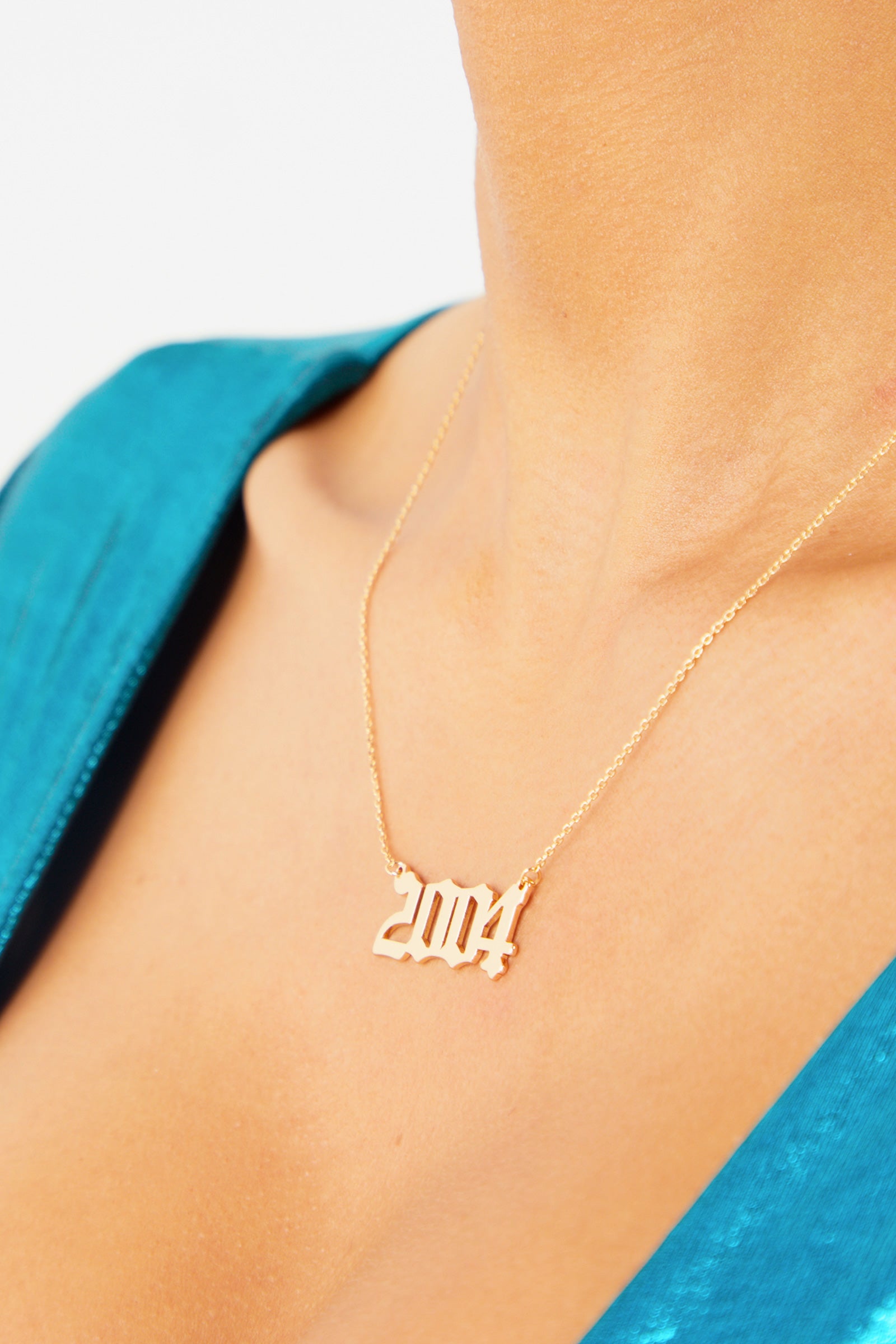 2004 / 2003 Pendant Necklace - Gold