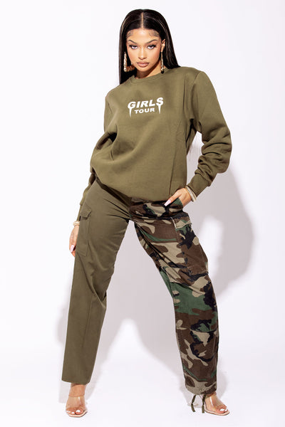 Girls Tour Crewneck - Olive