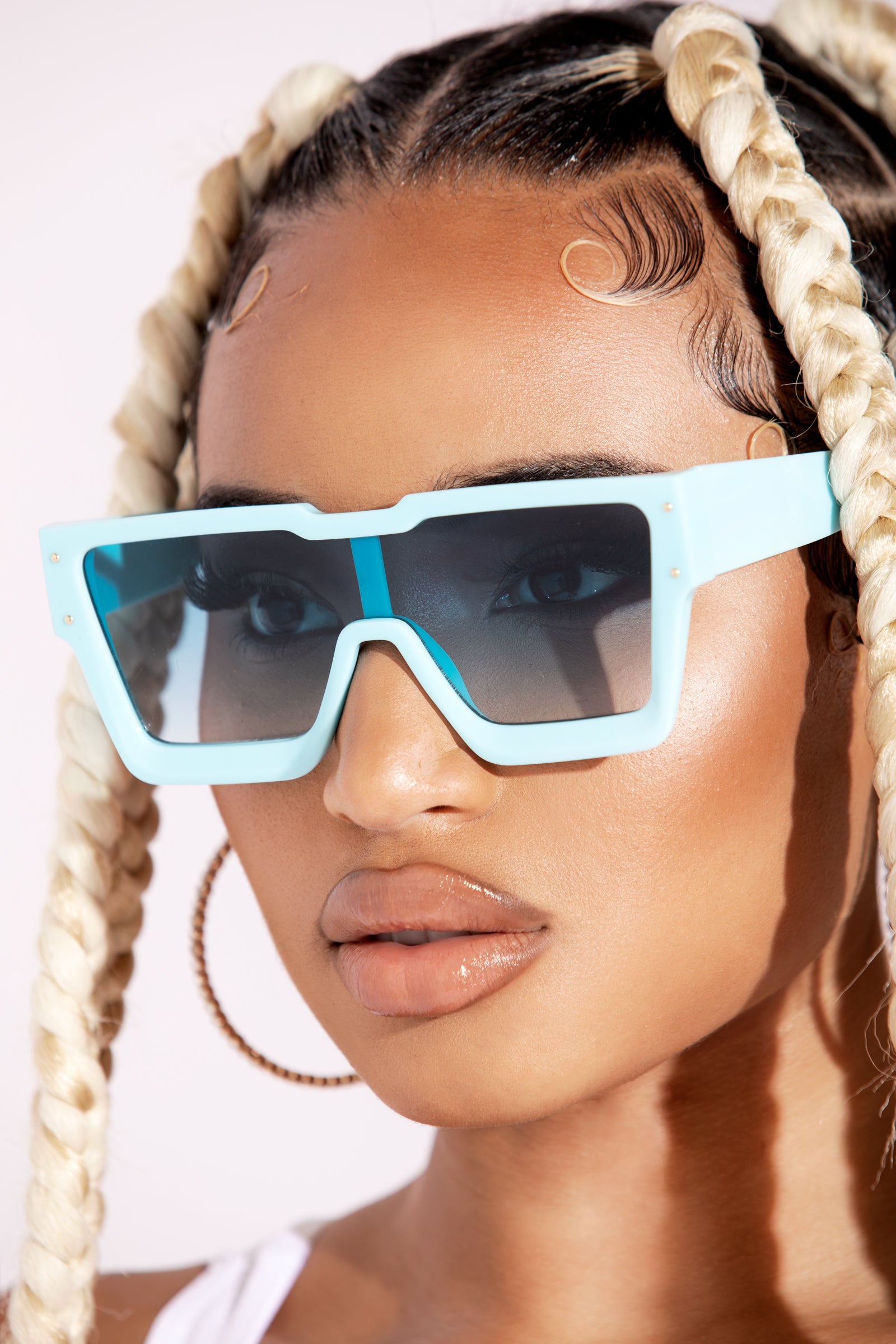 Blue Square Retro Lens Sunglasses